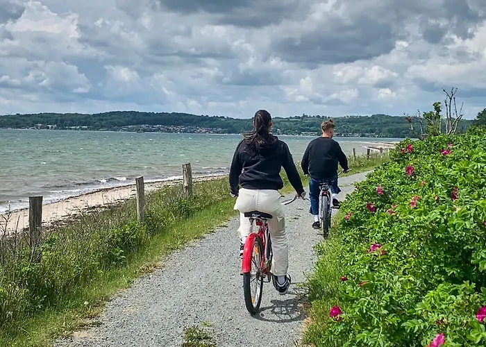 Stylish Vacation - Close To Sea And Nature Hejls